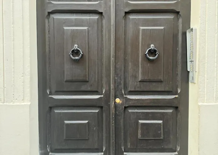 Pietra 2 , Colosseo Apartment Rome
