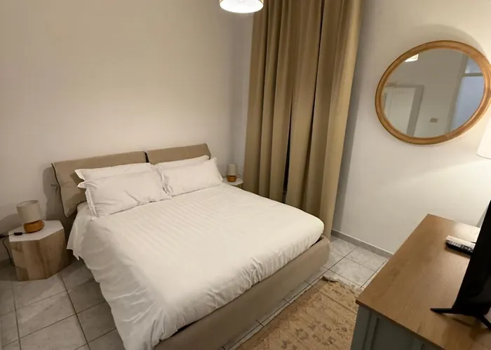 Pietra 2 , Colosseo Apartment